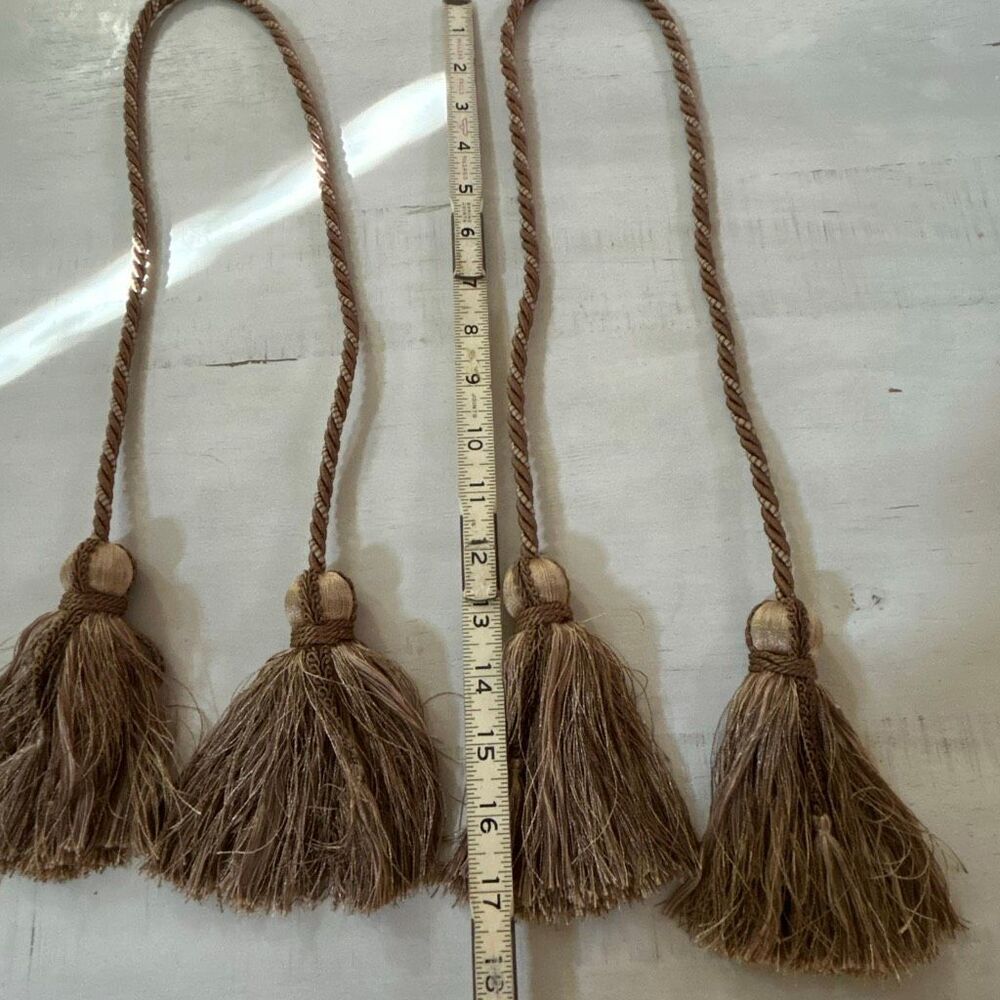 2 Tasseled Tiebacks - Picture 4 of 5